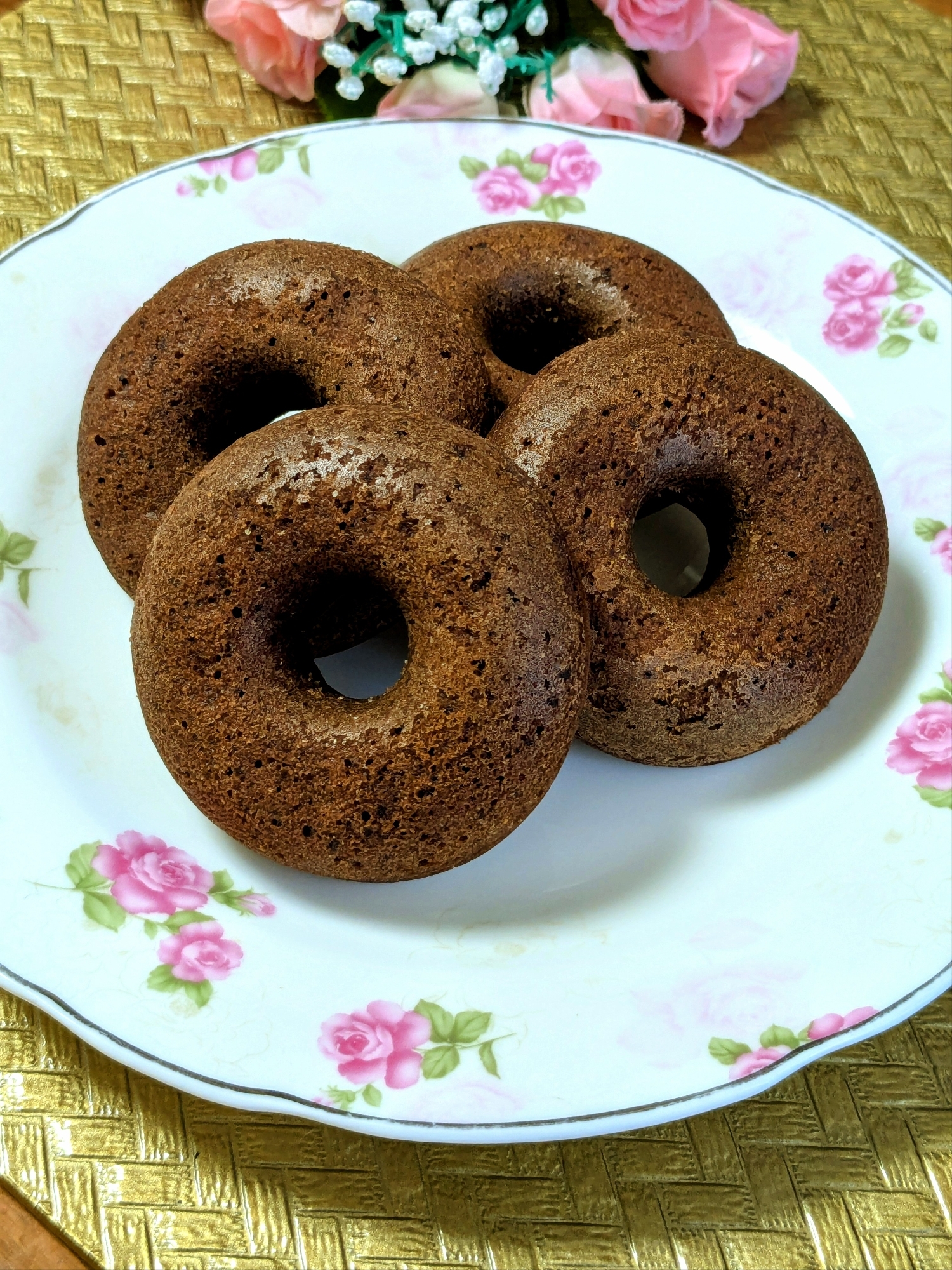 アーモンドプードル入りのココア焼きドーナツ
