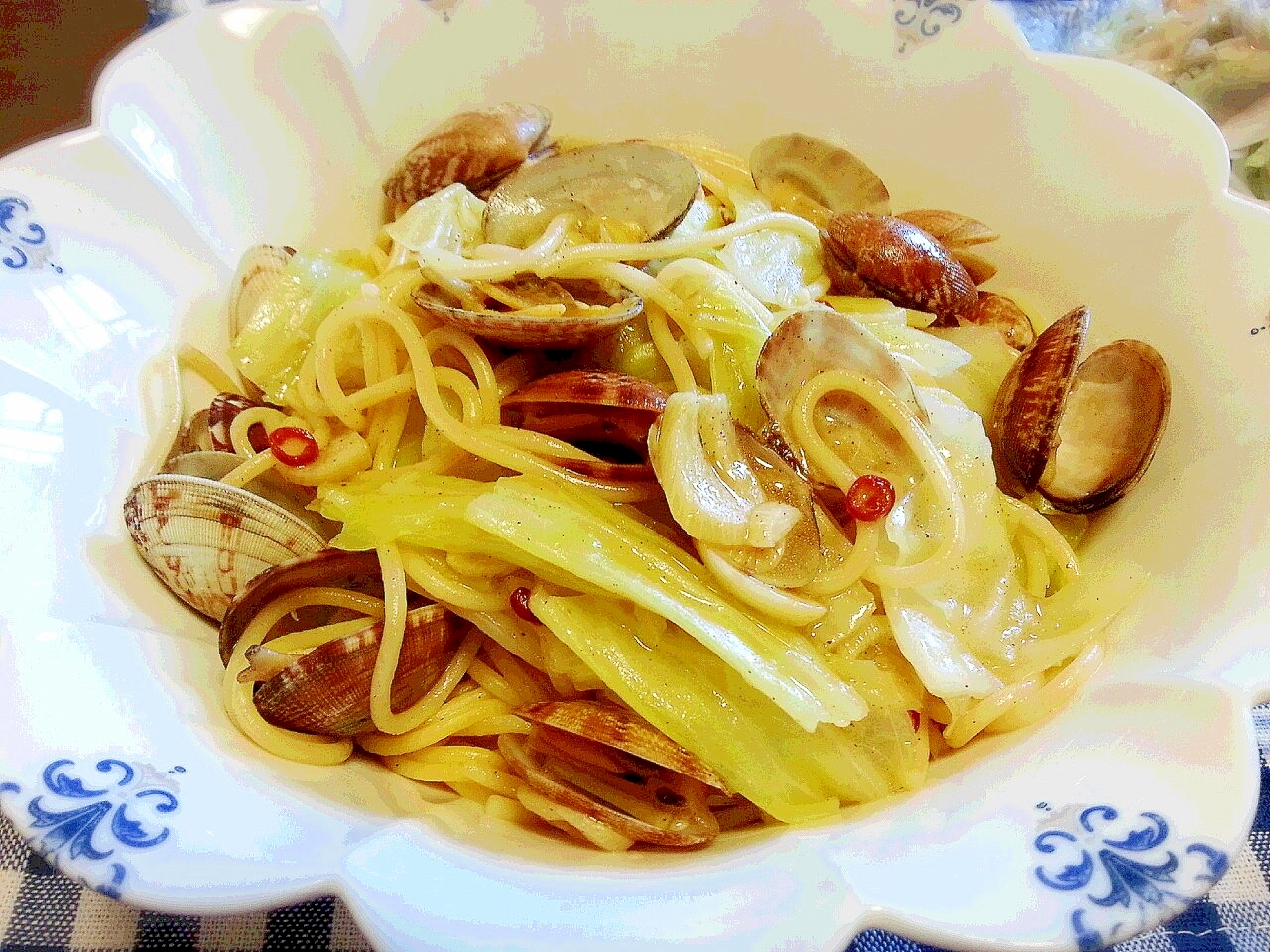 アサリ出汁が美味しい♪ 春キャベツのパスタ☆