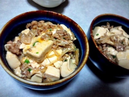 丼にしてがっつきましたー♪
ばら肉で麻婆豆腐は初めてでしたが、美味しかったです！
ごちそうさまでした♪