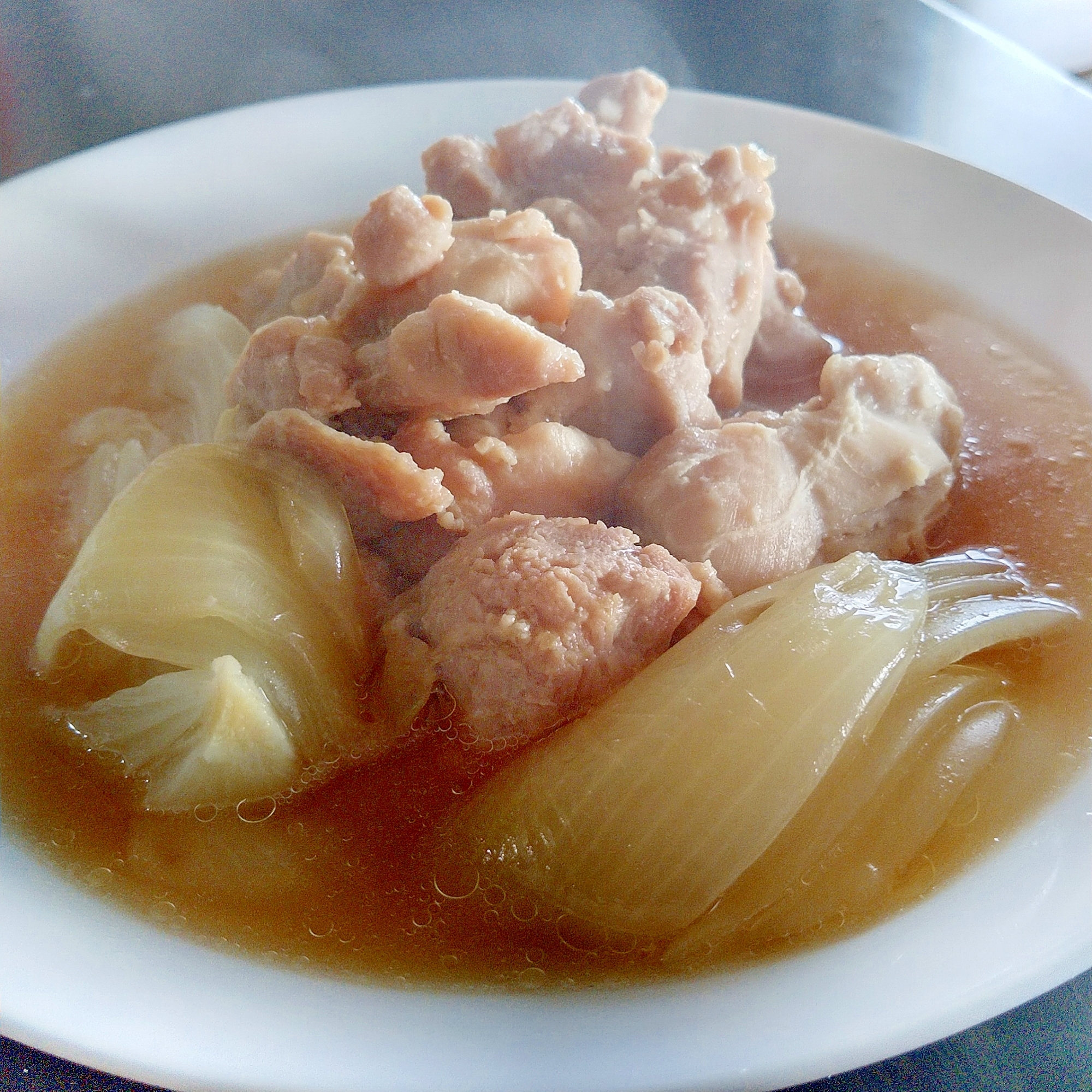 圧力鍋で作る鶏もも肉と玉ねぎの煮物