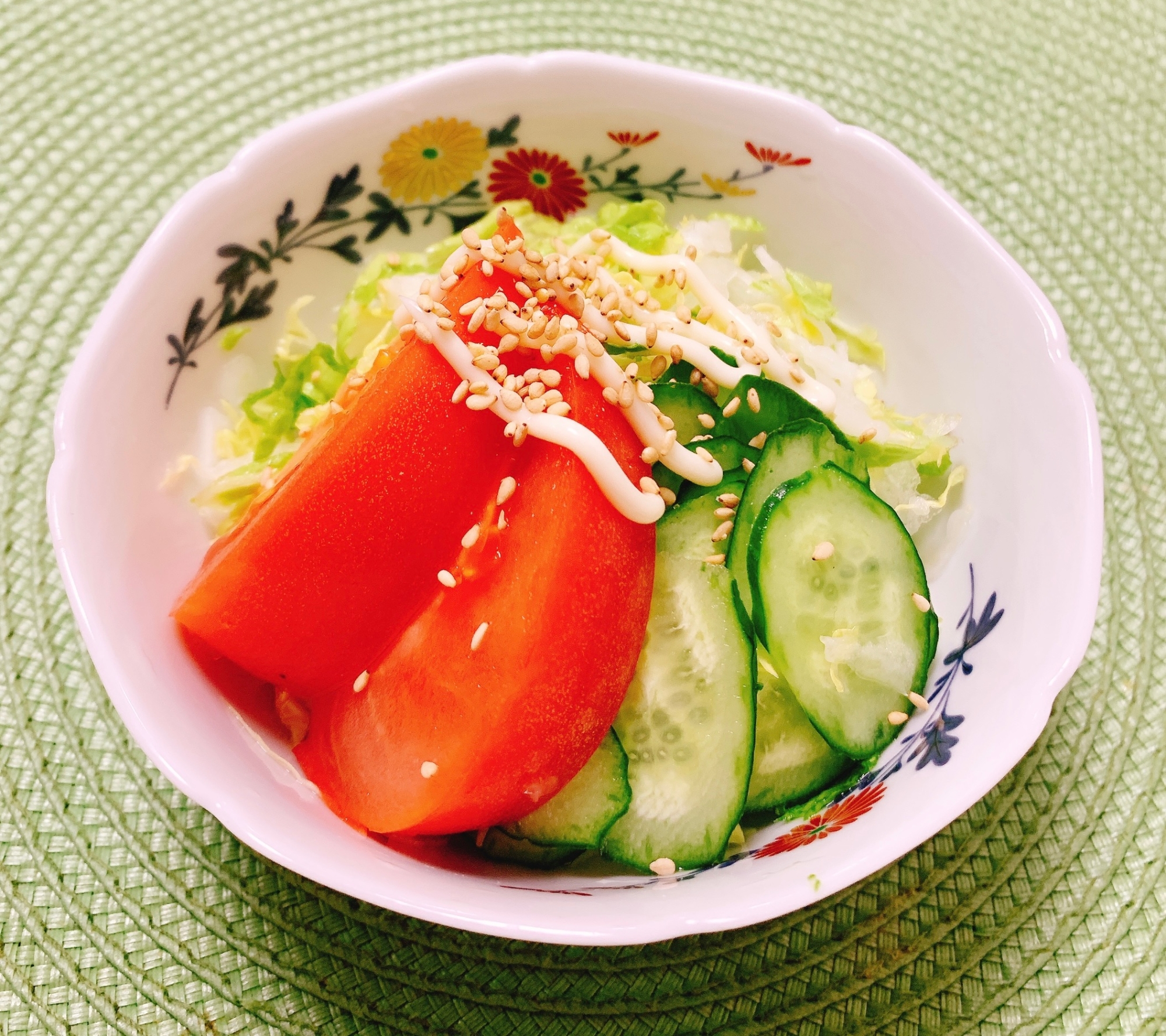 好きな野菜で♪本日のサラダ（ごまマヨ）✧˖°