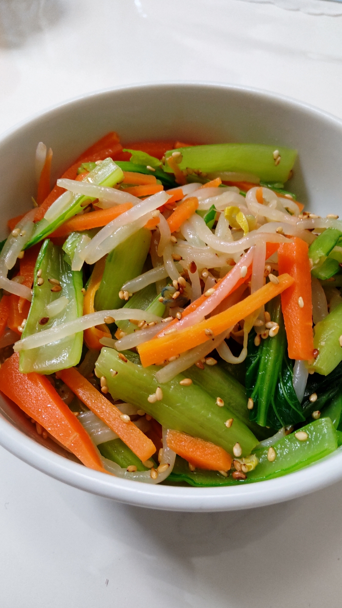 一気に茹でて簡単 もやし にんじん 小松菜ナムル レシピ 作り方 By ゆりらママ 楽天レシピ