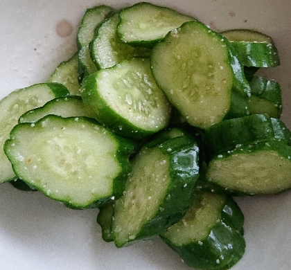 砂糖もみ?!(^^;)きゅうりのピリ辛中華サラダ♪