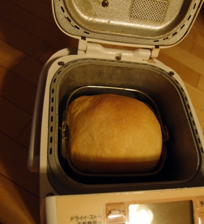 ホームベーカリーでベーコンチーズ入り食パン☆