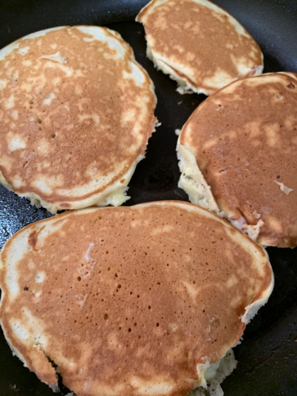 バナナ入りホットケーキ