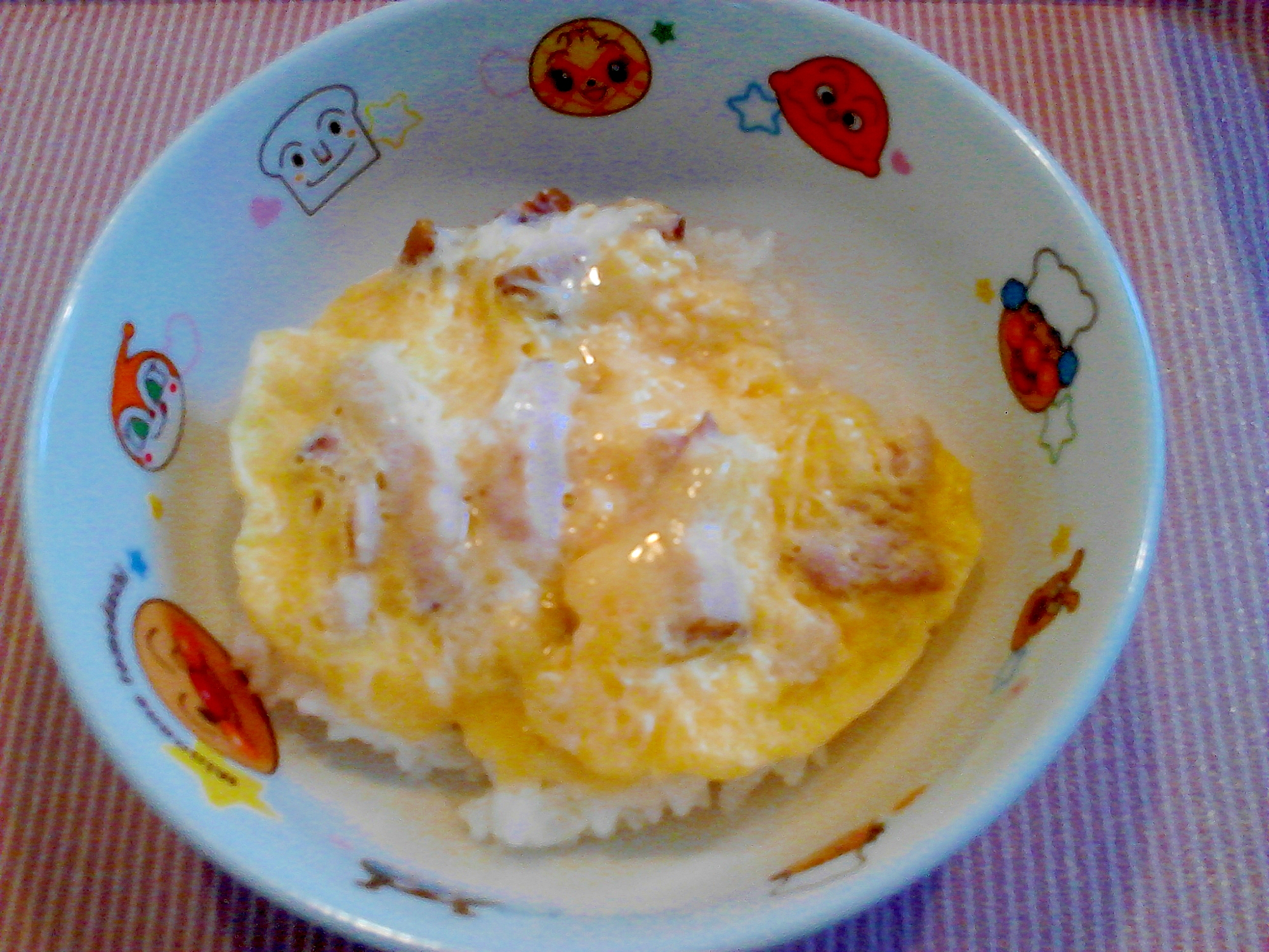 レンジで1分☆卵チーズ丼