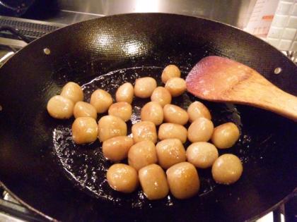 フライパンで簡単＆時短！煮込まず作る玉こんにゃく♪