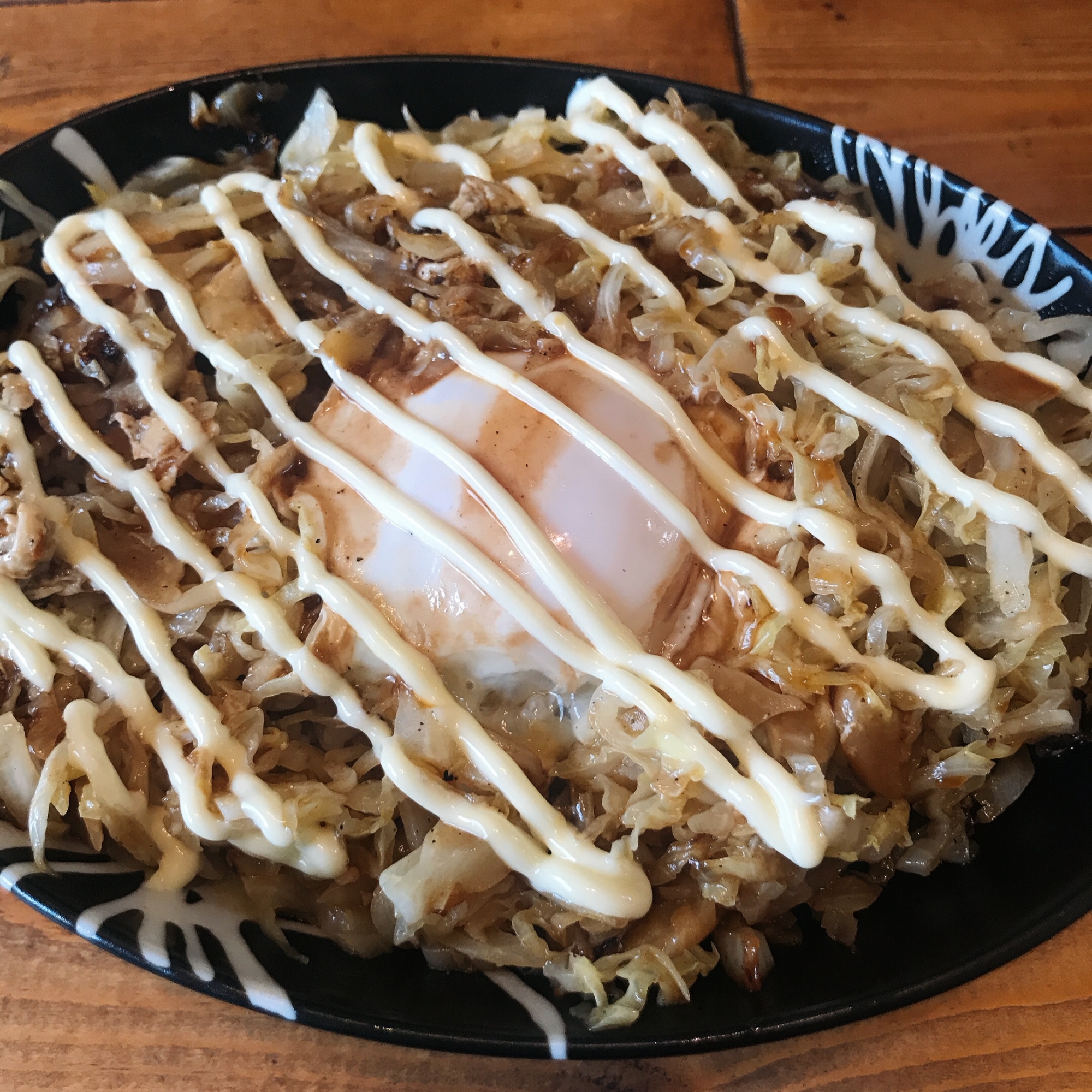 ランチにぴったり♪お好み焼き味の簡単キャベツ丼