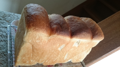 ふっわふわの食パンが出来ました☺２倍で２斤分焼きました☺余熱なしで焼いても出来ました☺とっても美味しいので、これからはこのレシピで焼きます☀