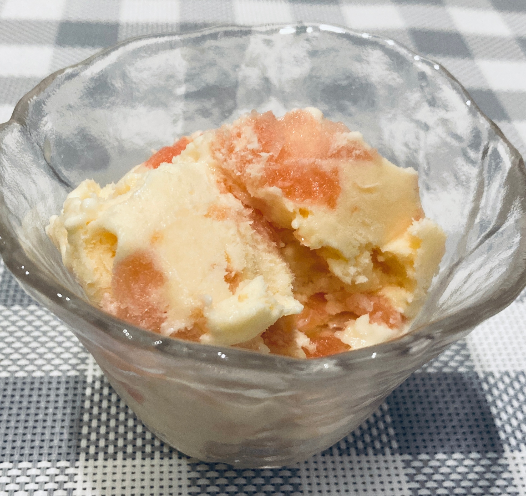 りんご入り濃厚アイス