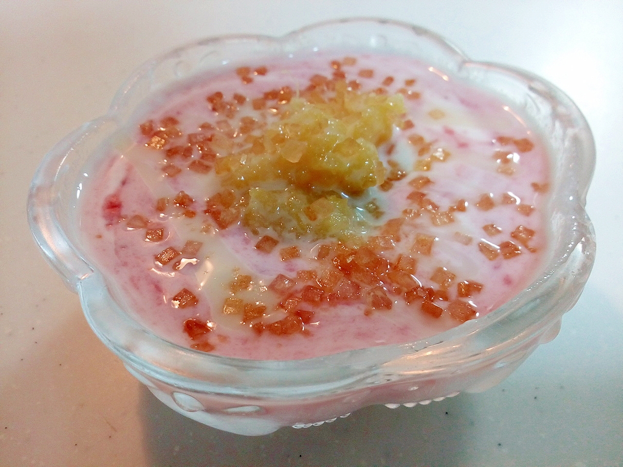 美的　焼き芋とザラメ糖の苺ヨーグルト