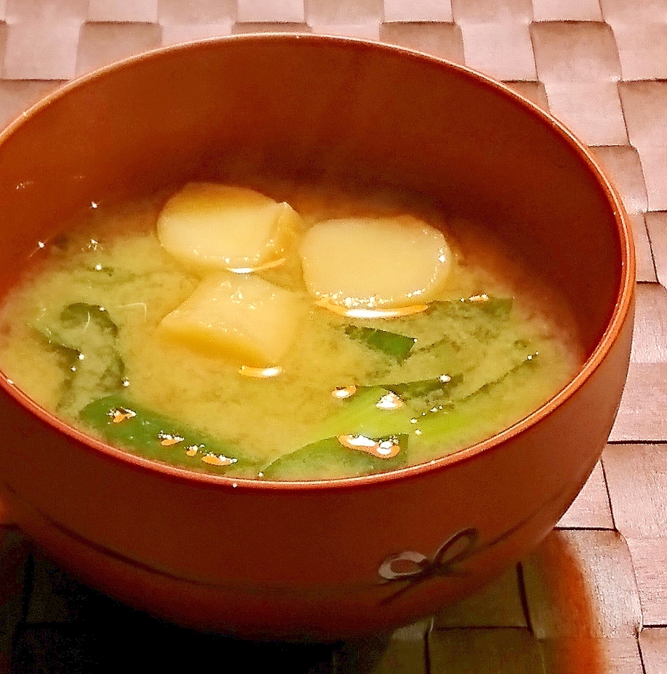 小松菜とお麩のお味噌汁