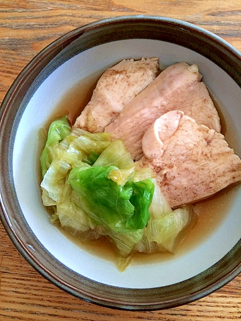 鶏肉とレタスのオイスターソース煮