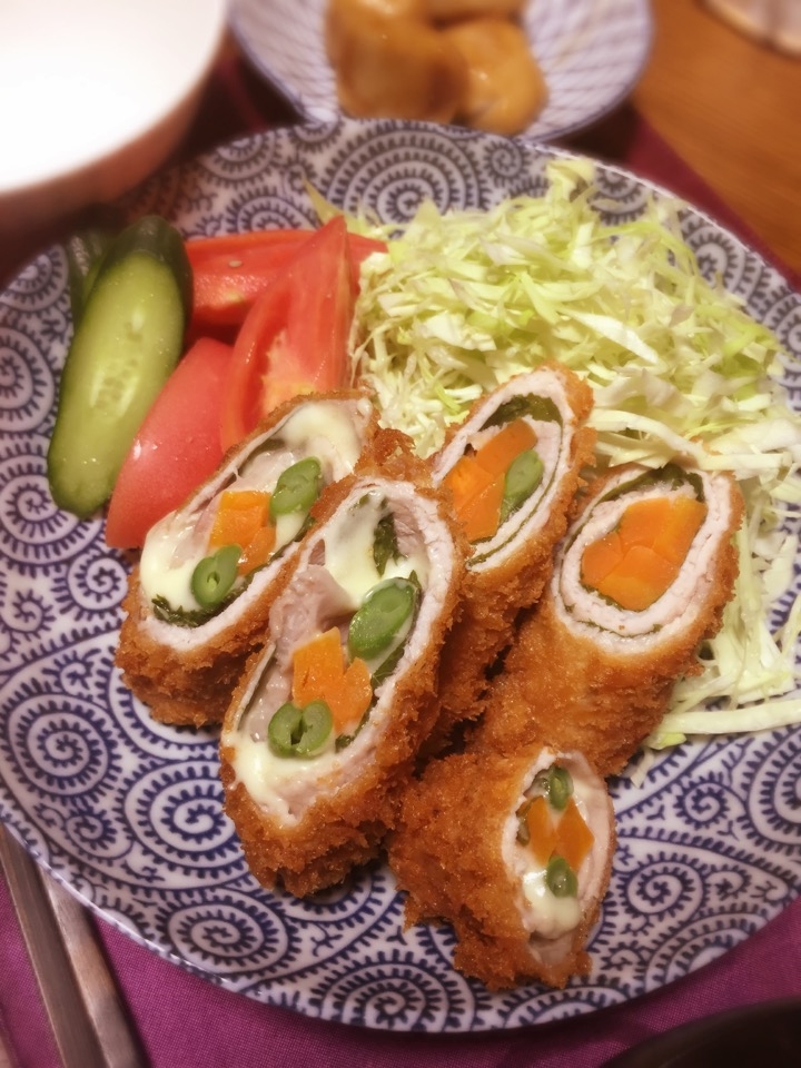 野菜でヘルシーに！*肉巻きチーズ揚げ*