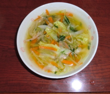 水菜とたっぷり野菜のコンソメスープ♪