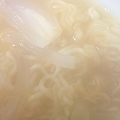 春菊と玉ねぎの塩ラーメン