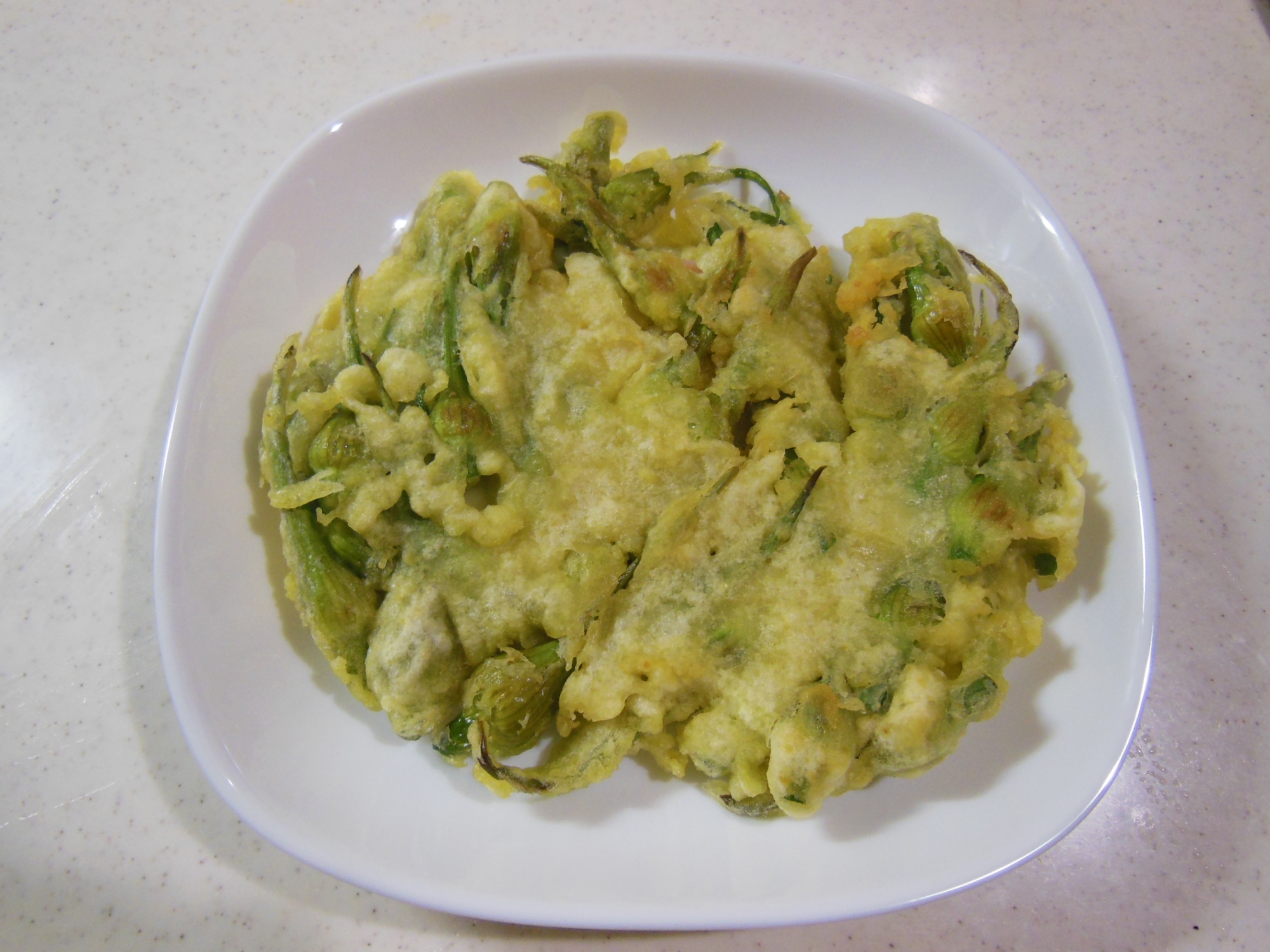 自家栽培のニンニクで作る ニンニクの花芽の天ぷら レシピ 作り方 By やおぴょん0 楽天レシピ 自家栽培のニンニクで作る ニンニクの花芽の天ぷら レシピ 作り方 By やおぴょん0 楽天レシピ