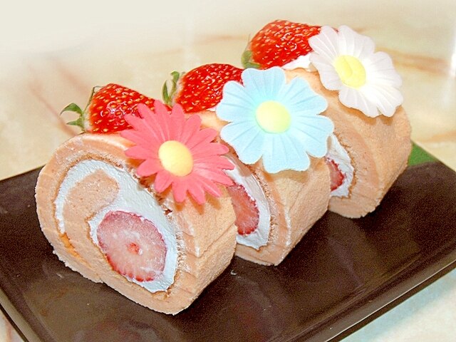 シフォン生地で ほんのりピンク 春の苺ロールケーキ レシピ 作り方 By Torezu 楽天レシピ