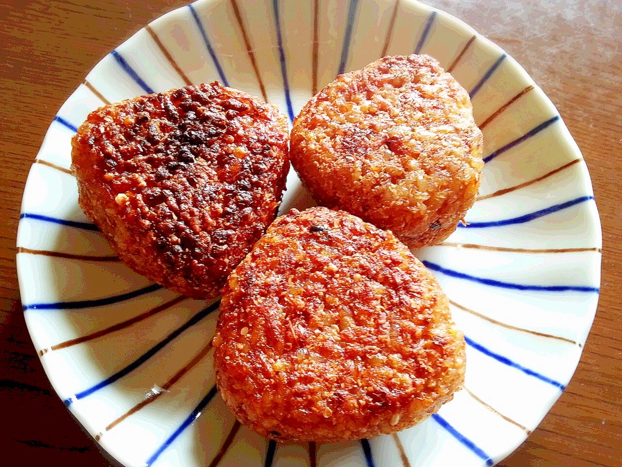 香ばしい 焼きおにぎり 冷凍ご飯でも レシピ 作り方 By こぶた 楽天レシピ 香ばしい 焼きおにぎり 冷凍ご飯でも レシピ 作り方 By こぶた 楽天レシピ