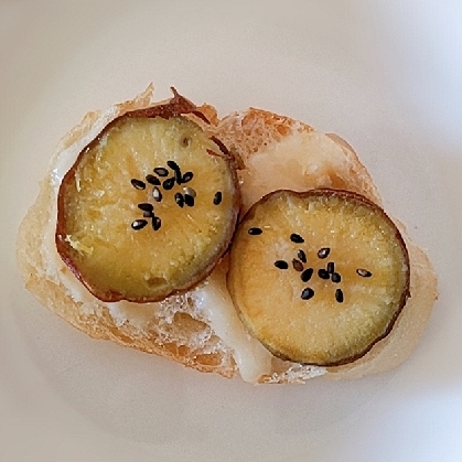 さつまいもと黒ごまでとても美味しいトーストでした(*^-^*)
