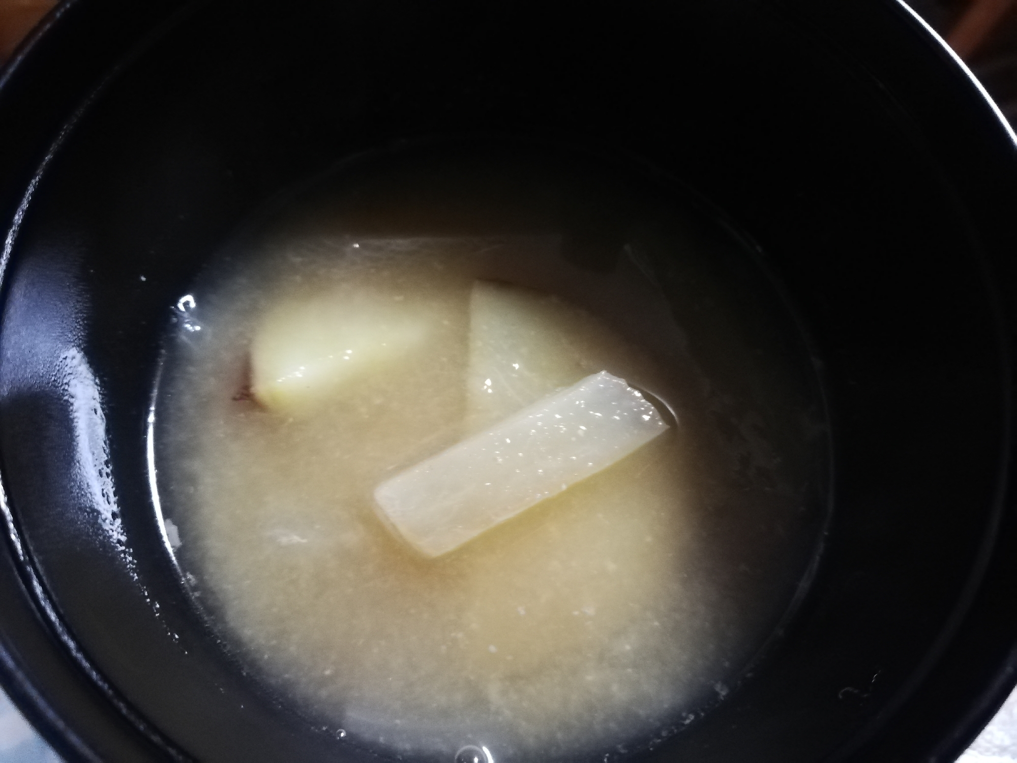 さつまいもと大根の味噌汁