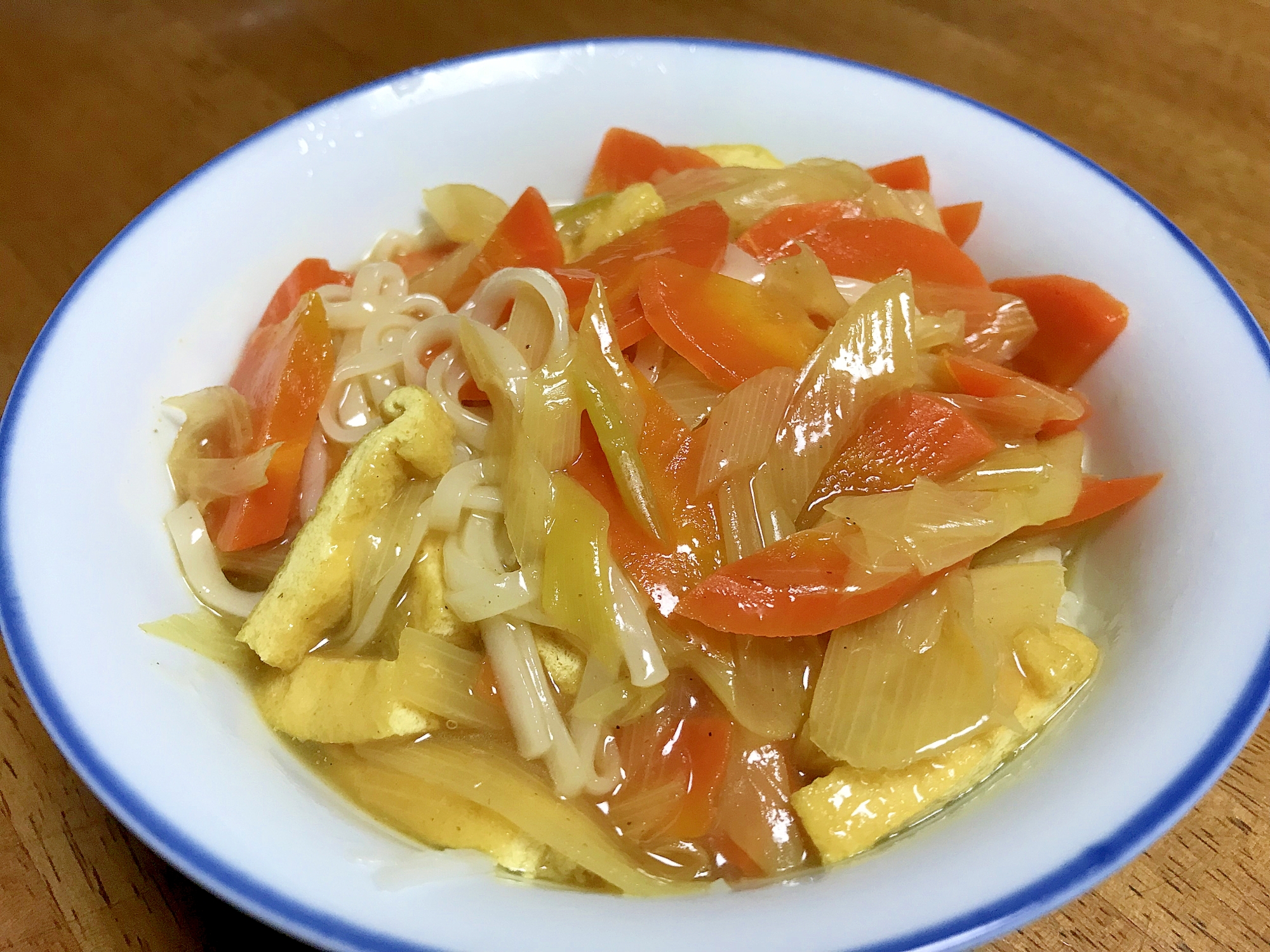 野菜たっぷり！肉なしヘルシーなカレーうどん