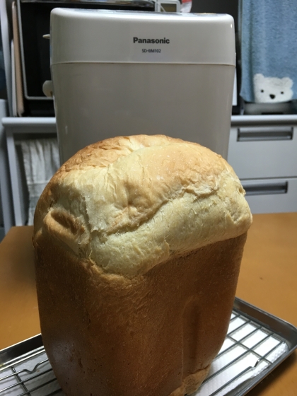 久々にホームベーカリーを使ったので操作を間違え、チョコ投入し忘れてしまいました！が、チョコ無しでも   凄〜く美味しくてビックリしました！子供2人で即完食！！