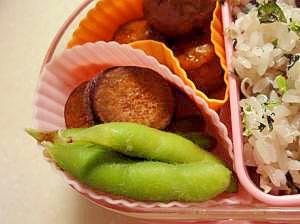 子供のお弁当に ルクエで さつまいもの田舎煮 レシピ 作り方 By ぱぱんぱんぱん 楽天レシピ 子供のお弁当に ルクエで さつまいもの田舎煮 レシピ 作り方 By ぱぱんぱんぱん 楽天レシピ