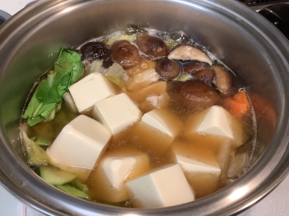 鶏むね肉の　ヘルシー鍋（2025年早春の鍋③）