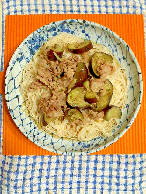 ナスと豚肉の素麺♪