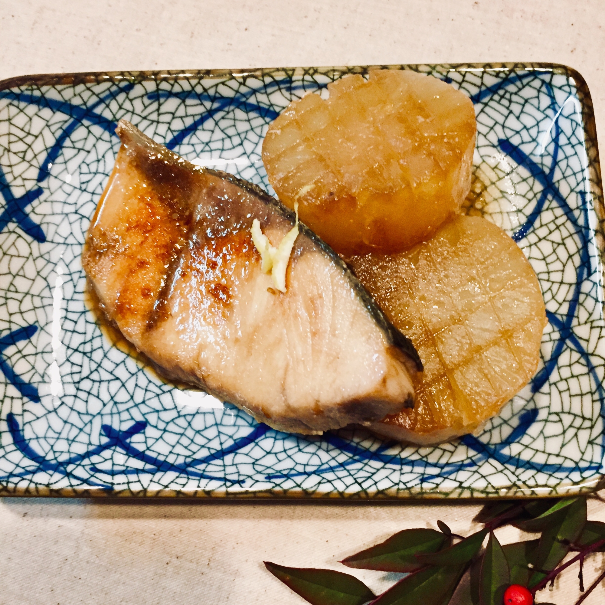 バター醤油が美味しい 鰤と大根のステーキ