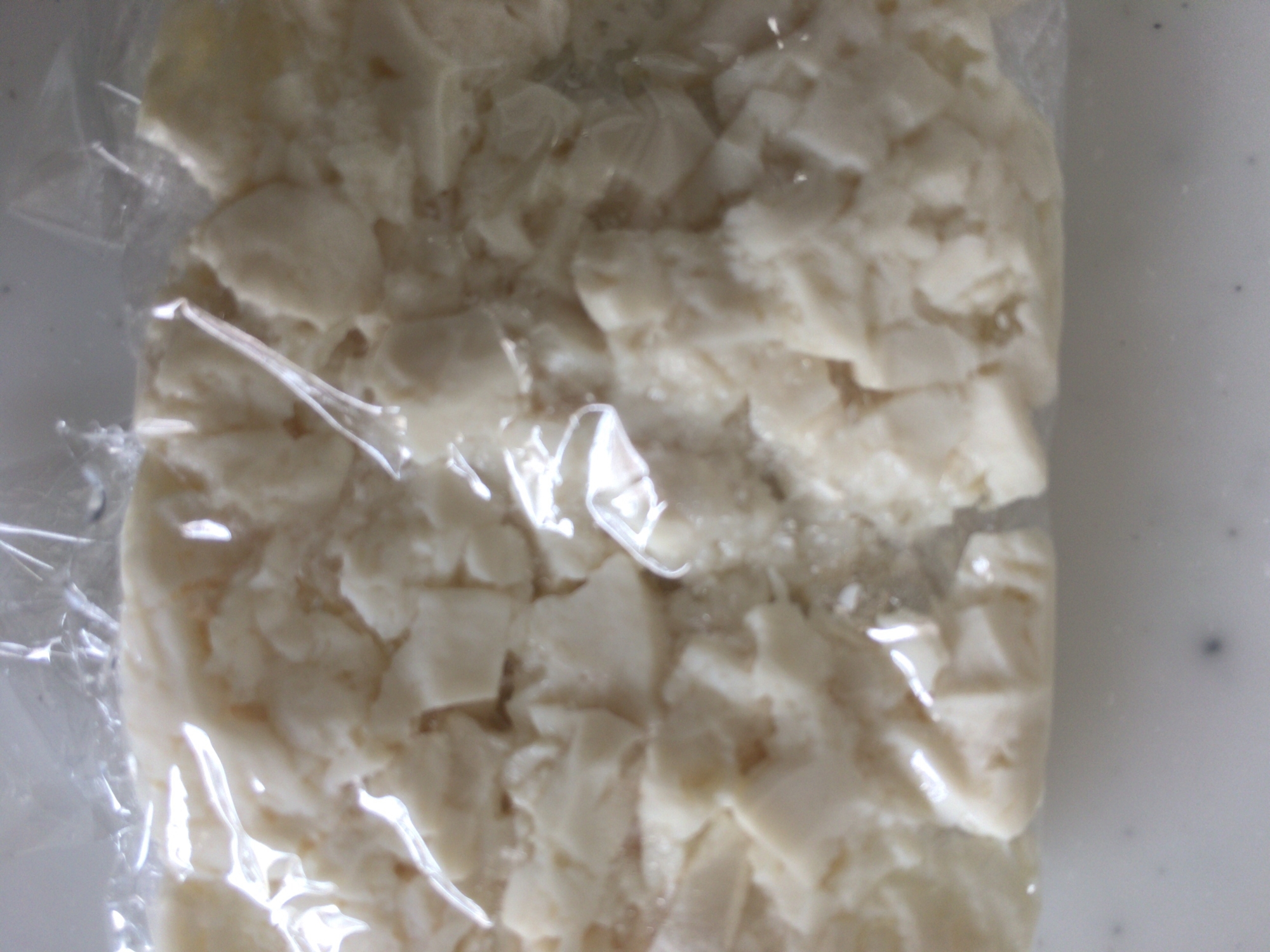 ⁑離乳食 モグモグ期⁑熱湯処理後の豆腐の冷凍
