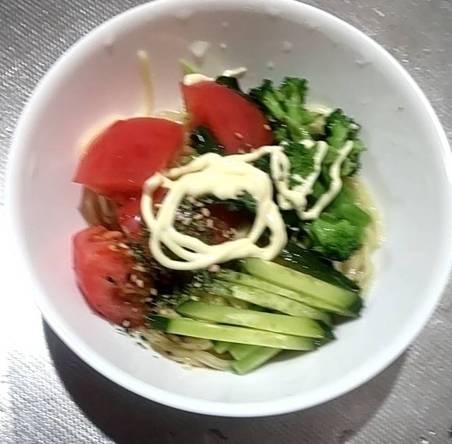 今日の野菜サラダ(ふりかけ)