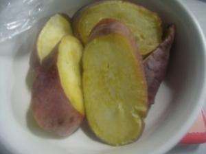レンジでしっとり甘~いサツマイモのふかし芋