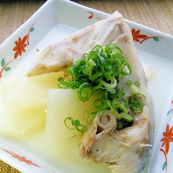 カンパチのアラと大根の旨塩煮 節約生活中 レシピ 作り方 By レン 3541 楽天レシピ カンパチのアラと大根の旨塩煮 節約生活中 レシピ 作り方 By レン 3541 楽天レシピ