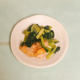 鶏肉と小松菜の炒め物
