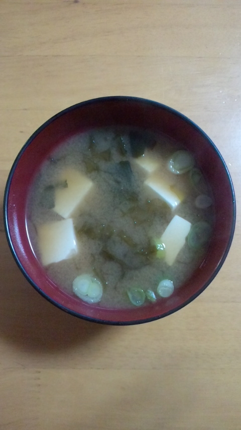 豆腐とあおさのお味噌汁