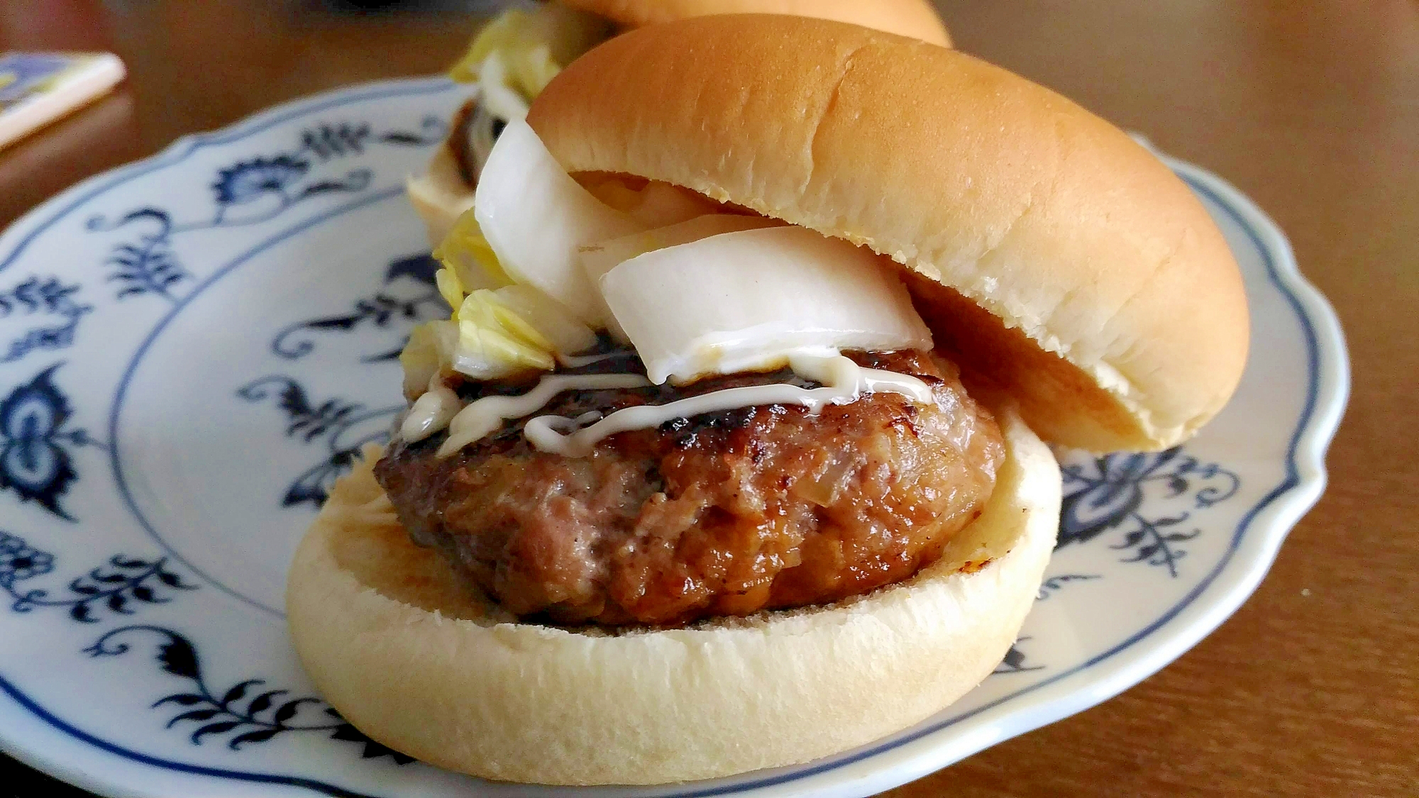 白菜のぬか漬けで照り焼きバーガー