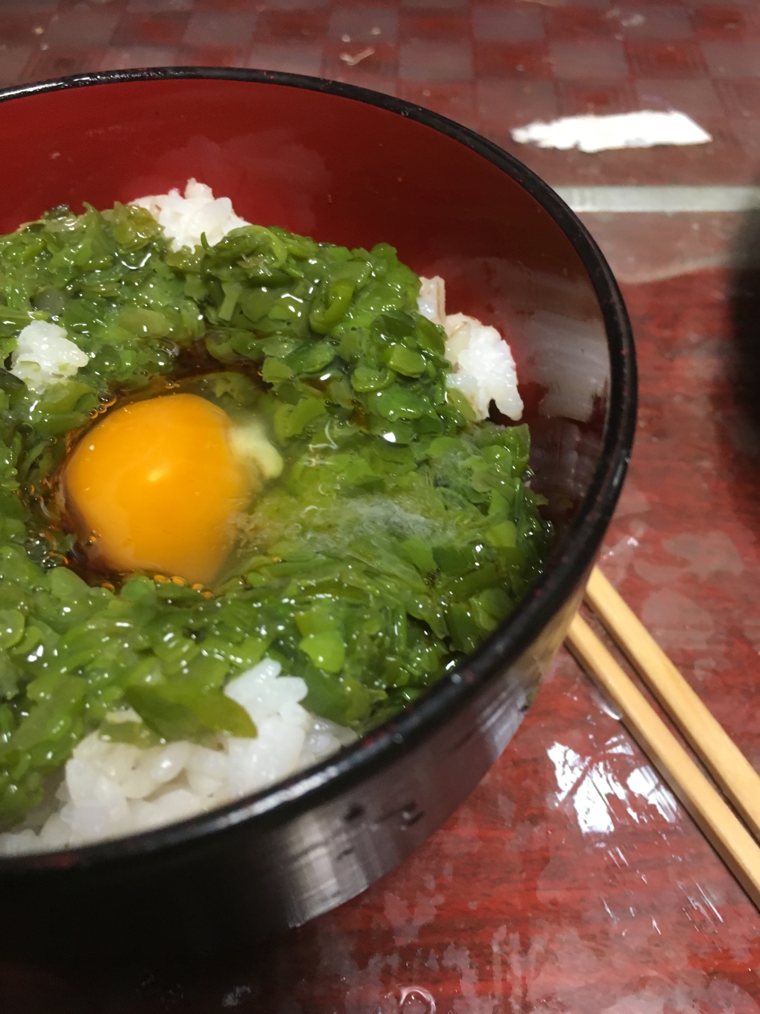 めかぶ卵かけご飯