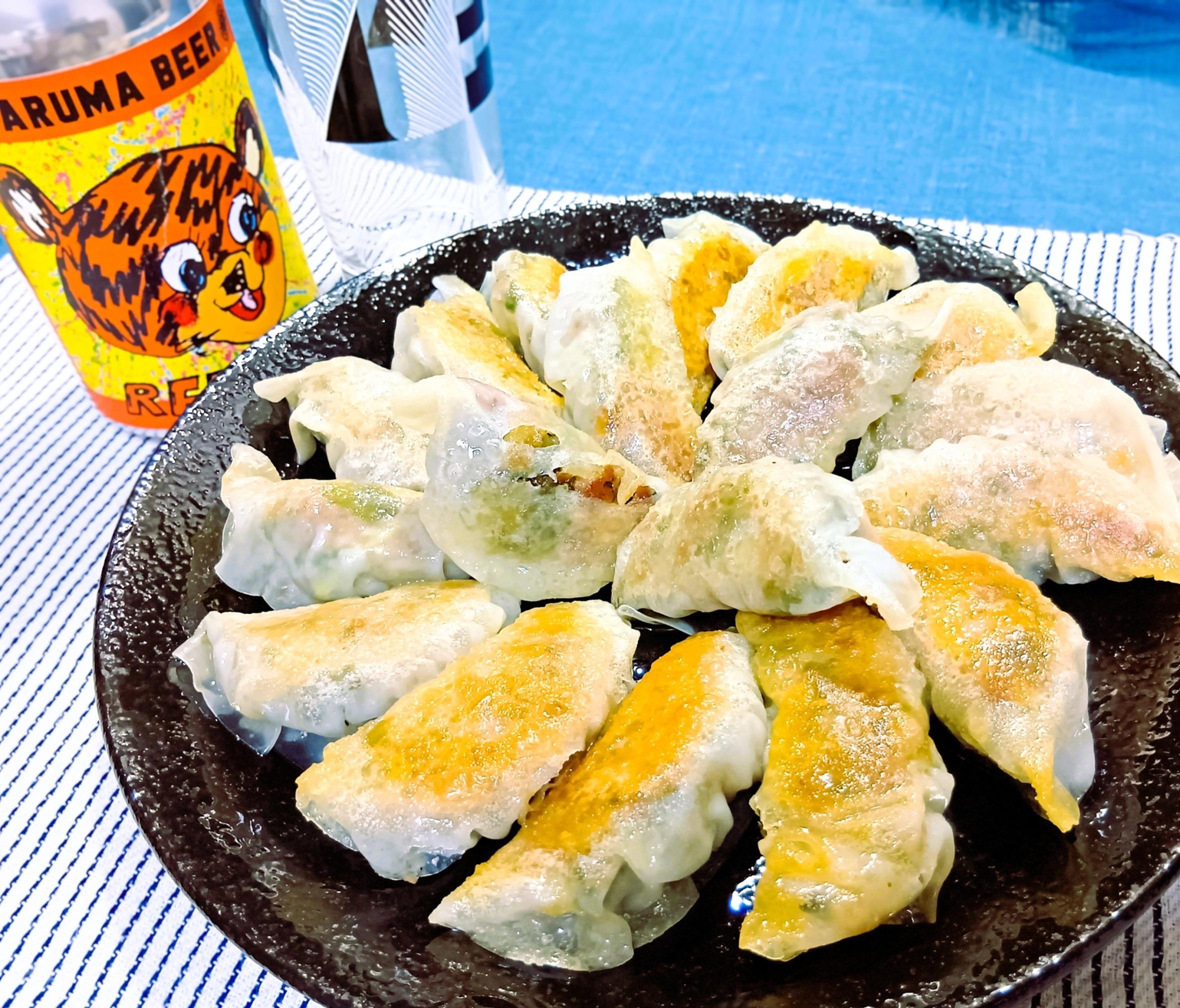 夏に美味しい！ゴーヤとバジルの焼き餃子