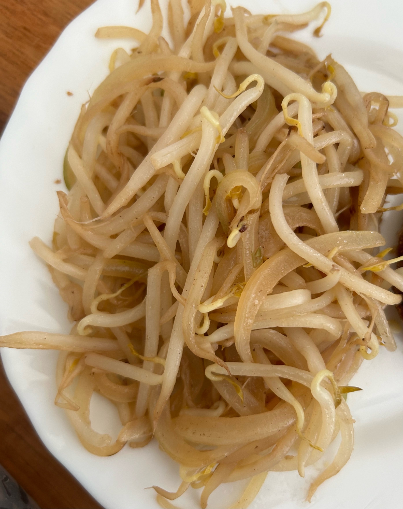 もやしと玉ねぎの醤油炒め