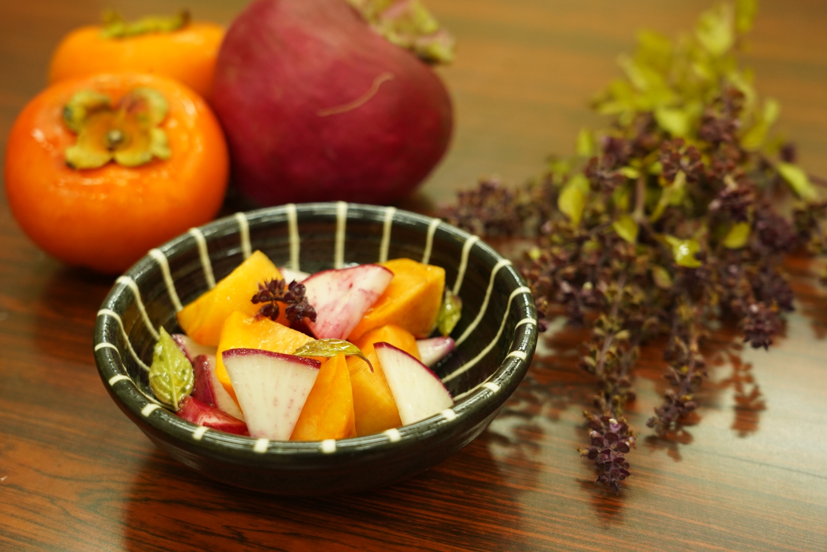 柿と赤かぶのマリネ