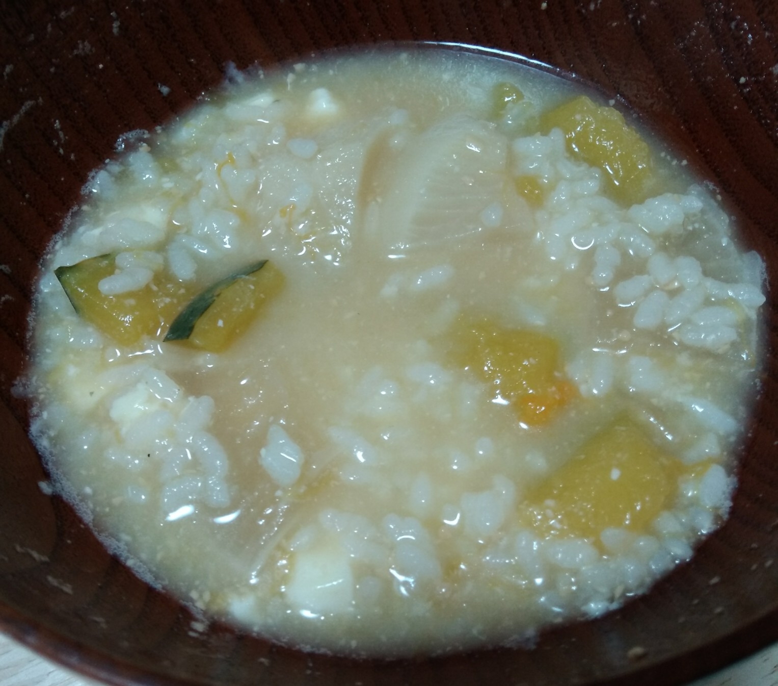 前日の味噌汁で…チーズ雑炊