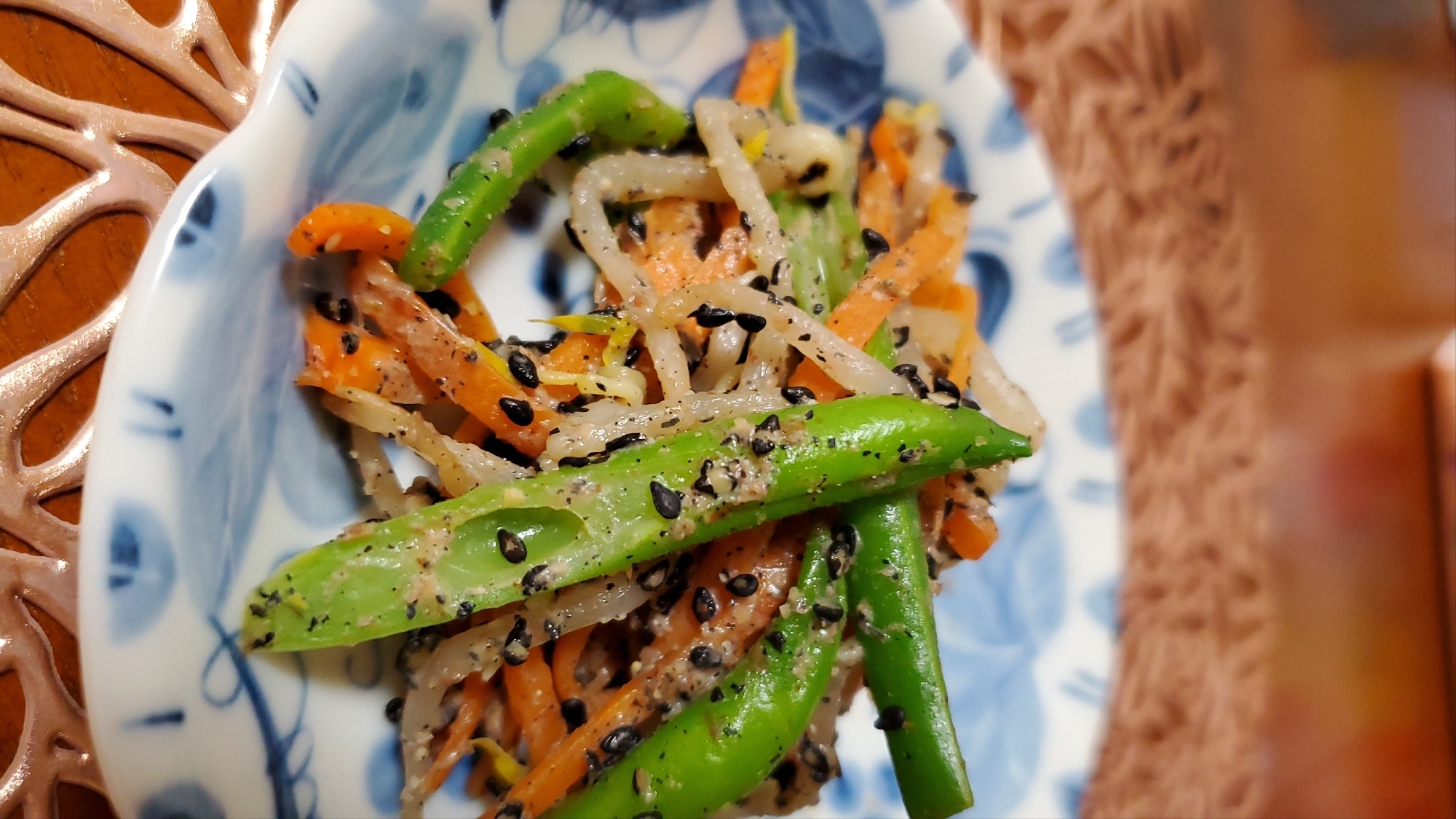 インゲンともやしの胡麻よごし