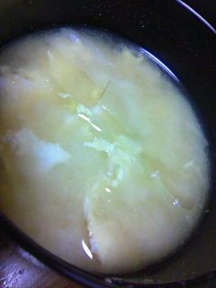 キャベツ タマネギの卵とじ味噌汁 レシピ 作り方 By ラムチャン54 楽天レシピ