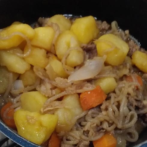 オイスターソースが隠し味☆美味しい肉じゃが
