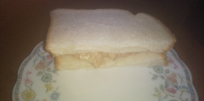 めっちゃシンプルツナマヨサンド♡