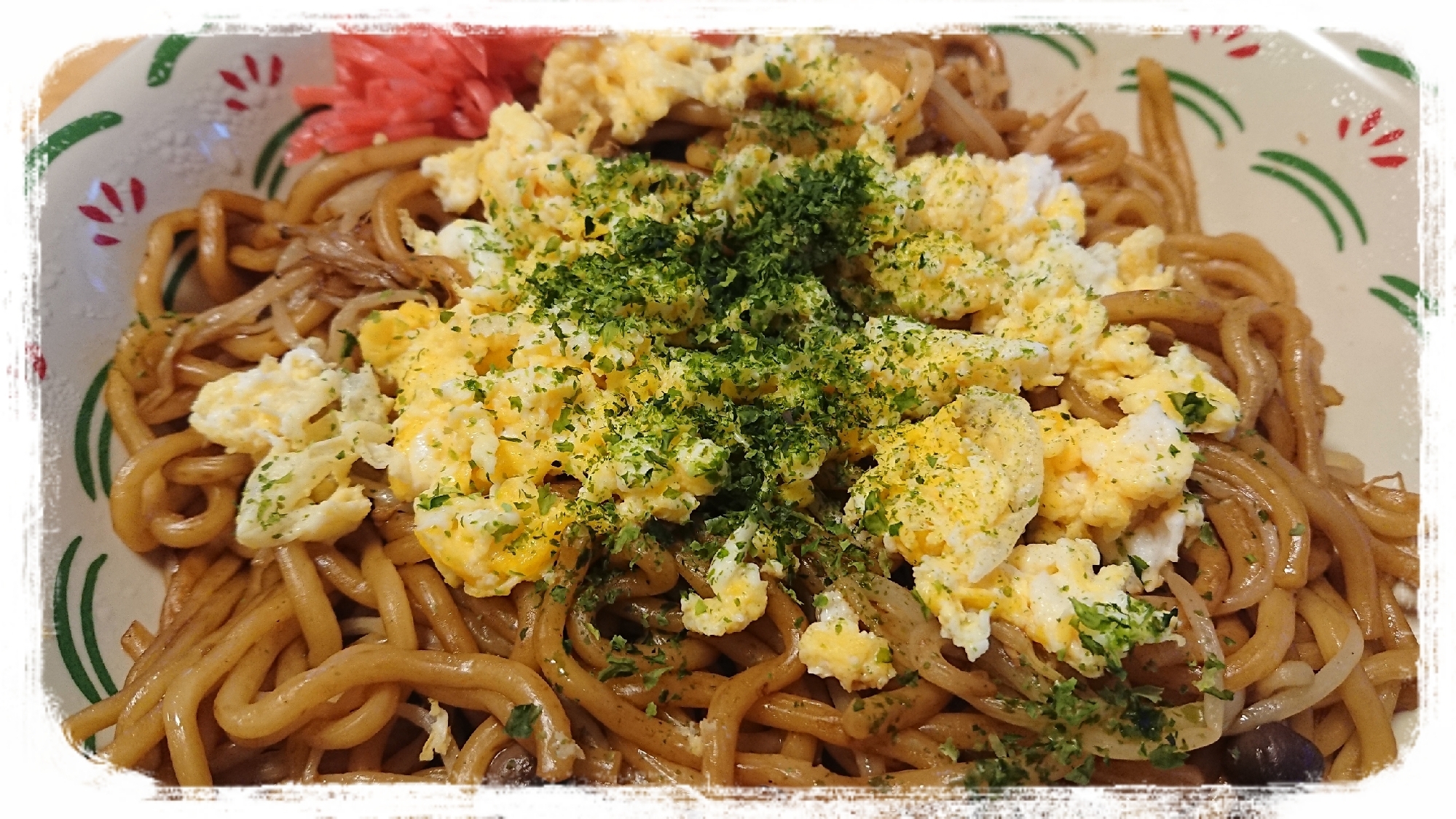 男子ご飯☆炒り卵乗せにんにく風味焼きそば