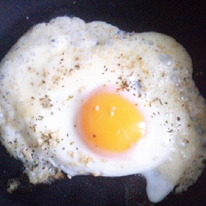 ごまチーズ目玉焼き