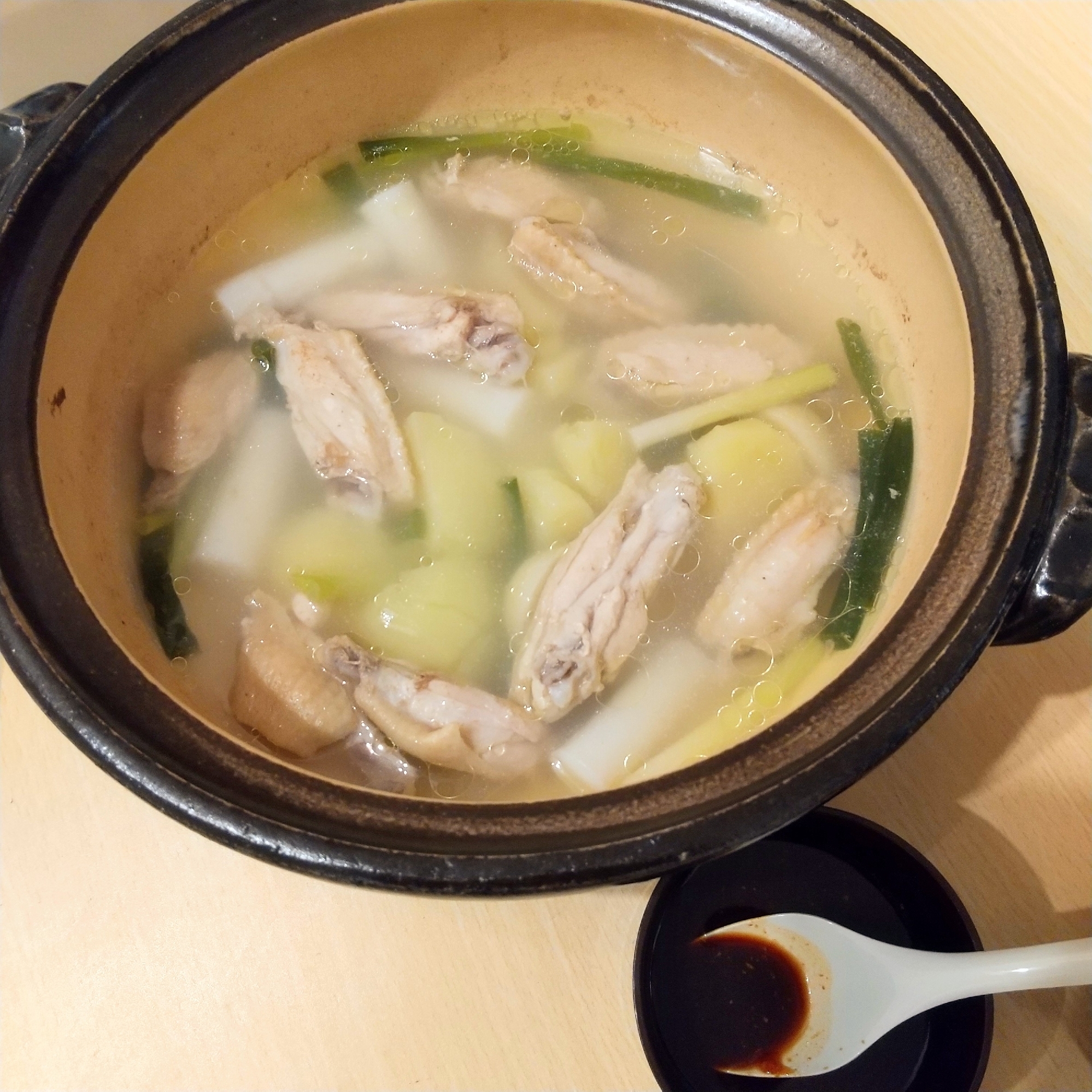 タッハンマリ風鍋(辛くない韓国料理)